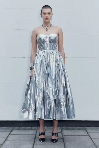 Look 7